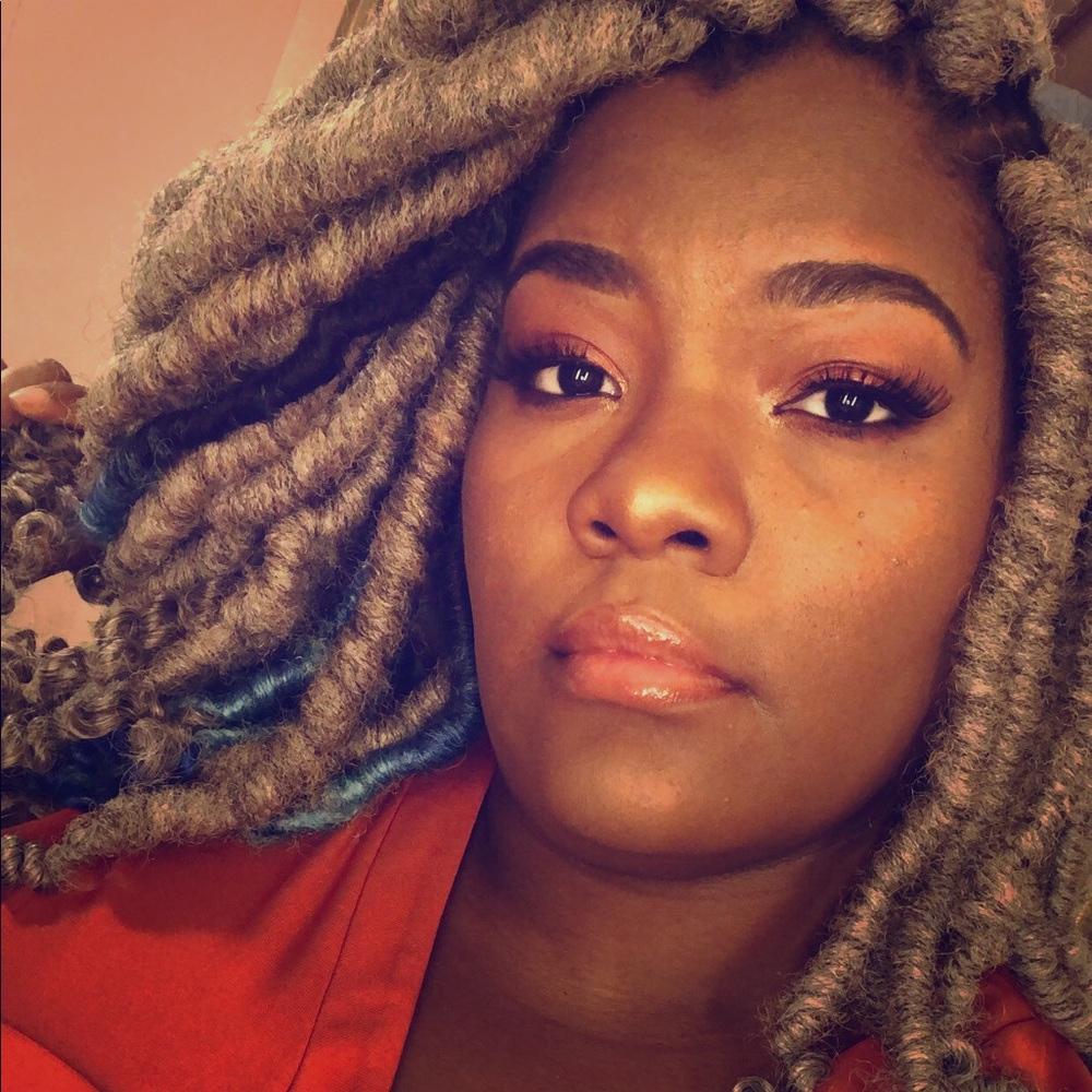 Meet your Posher, Miranda